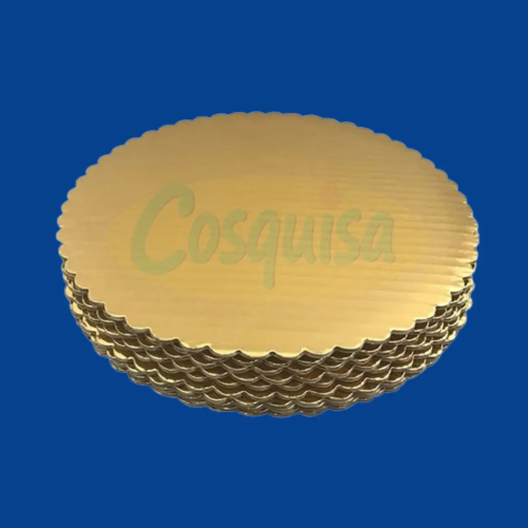 Discos o bases de cartón dorados para pasteles