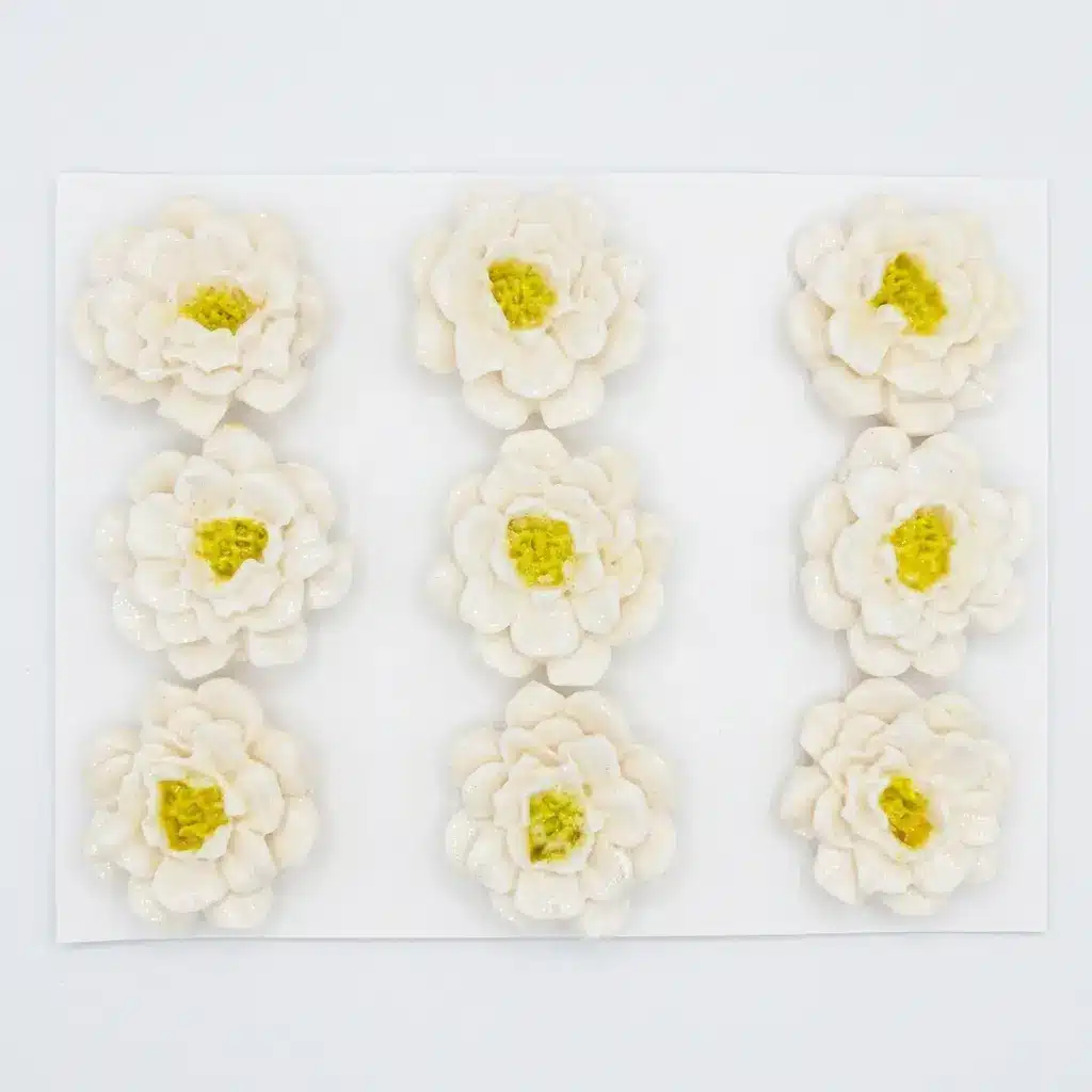 Crisantemos de azúcar para decoración de repostería en Cosquisa