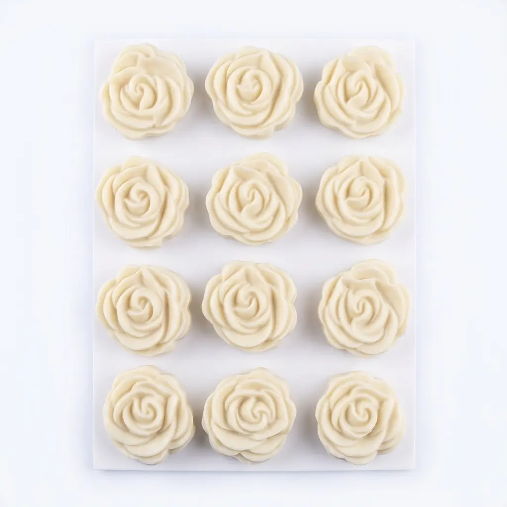 Rosas planas de azúcar para decoración de repostería